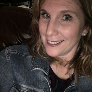 Meet your Posher, Desiree